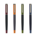 Vente chaude chinoise Nouveau Arrivée 2021 Classic Black Ink Pen Crene Design Metallic Ballpoint Pens avec logo personnalisé